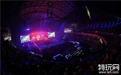 场传出了一 场传出了一