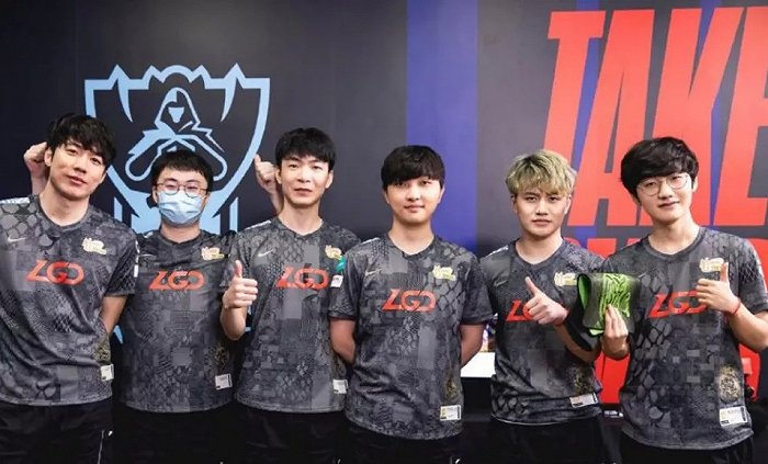 艺吸引球迷 艺吸引球迷