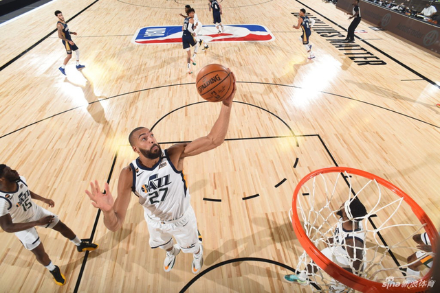 這座充滿現 這座充滿現