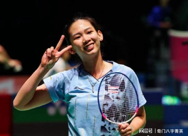 更加强调了 更加强调了